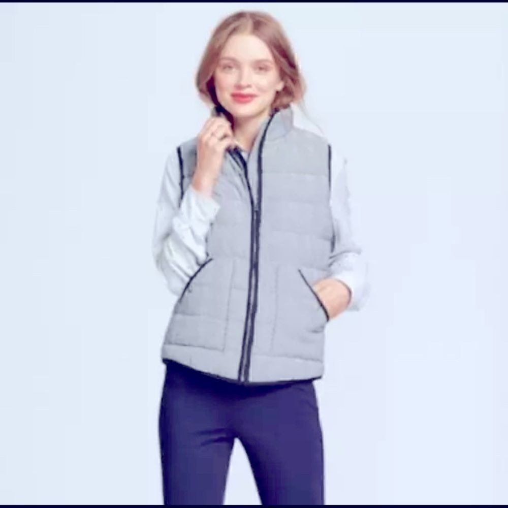 Black Herringbone Quilted lined puffer vest XL